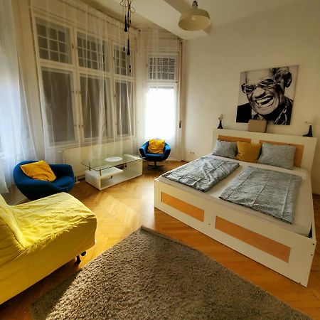Treestyle Deluxe Rooms 布达佩斯 外观 照片